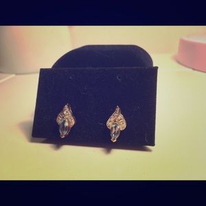 Yellow Gold and Topaz Earrings